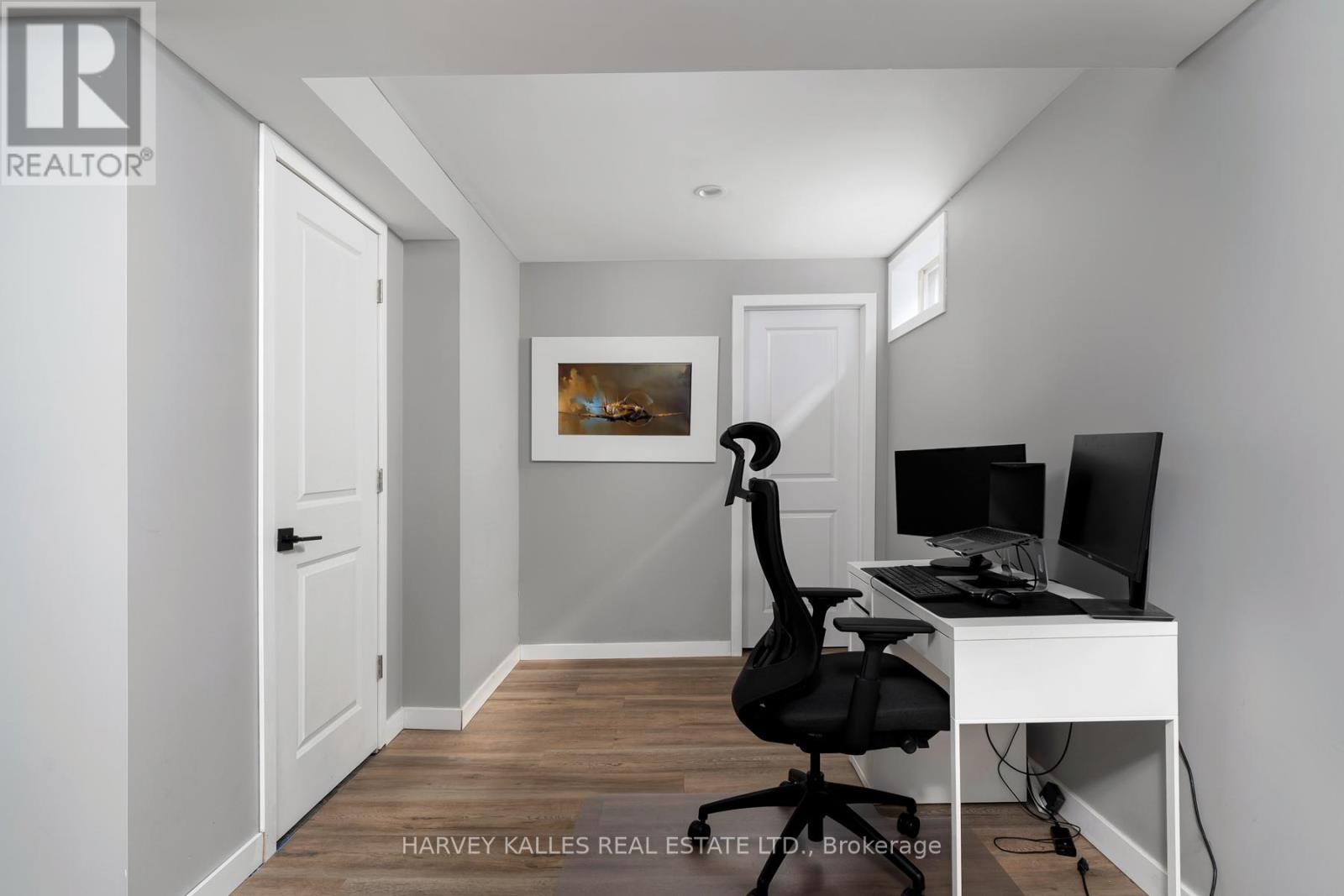 Photo 35 of 491 Sandford Street, Newmarket ON