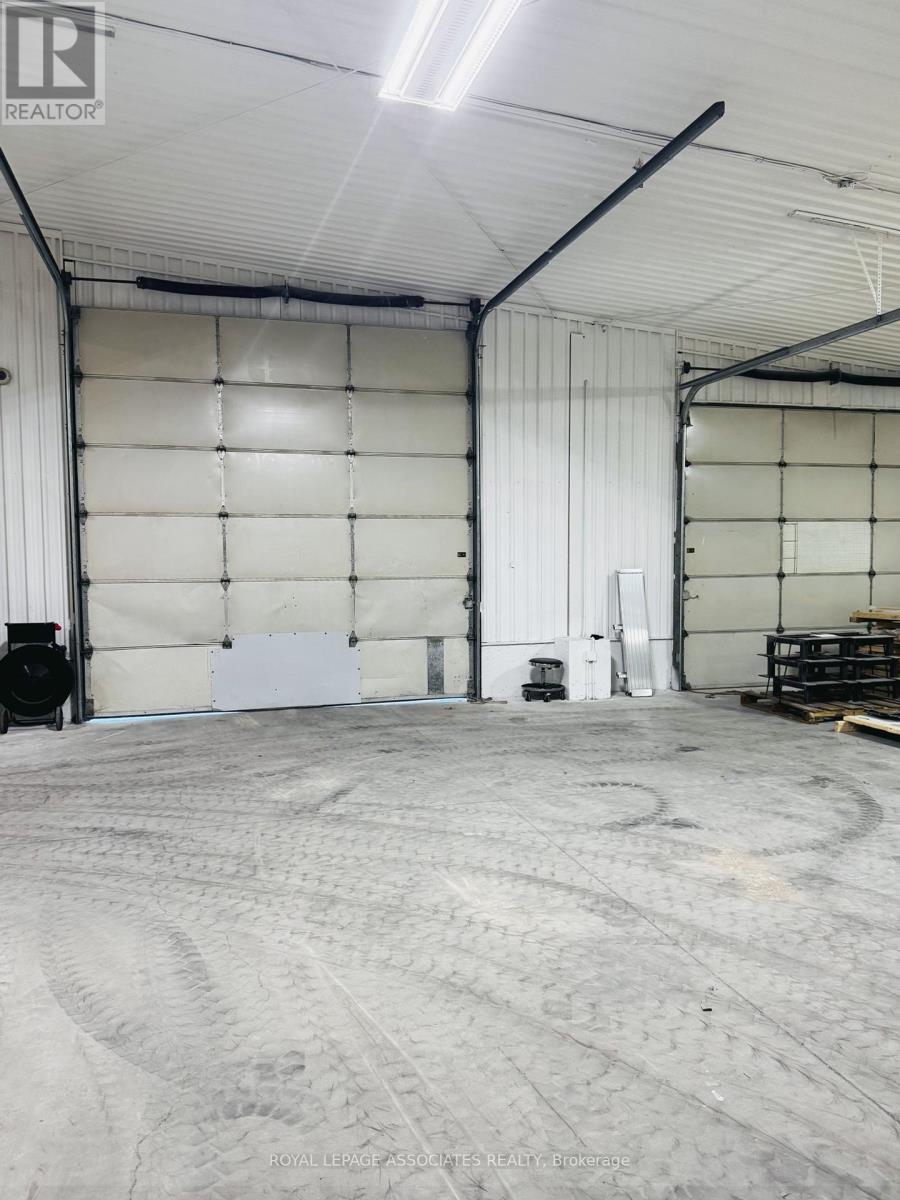 Industrial for Sale in    MONO ADJALA TOWNLINE S Adjala-Tosorontio (Rosemont) 