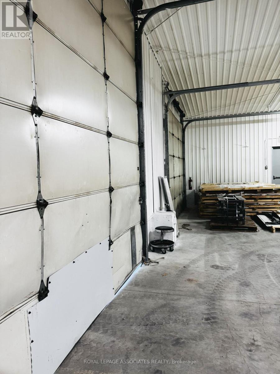 Industrial for Sale in    MONO ADJALA TOWNLINE S Adjala-Tosorontio (Rosemont) 