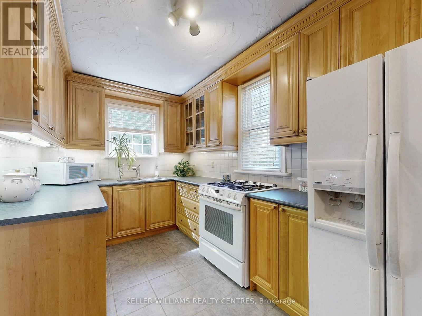 Photo 12 of 14 Colborne Street, Markham ON
