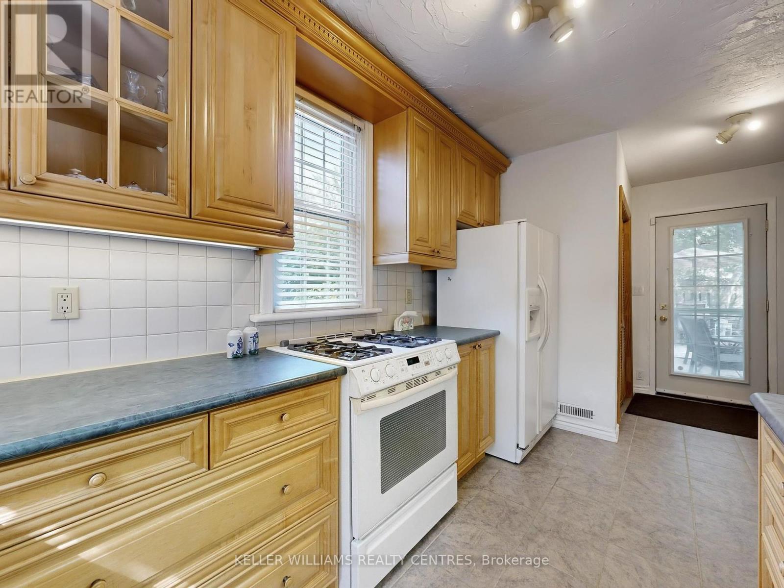 Photo 14 of 14 Colborne Street, Markham ON
