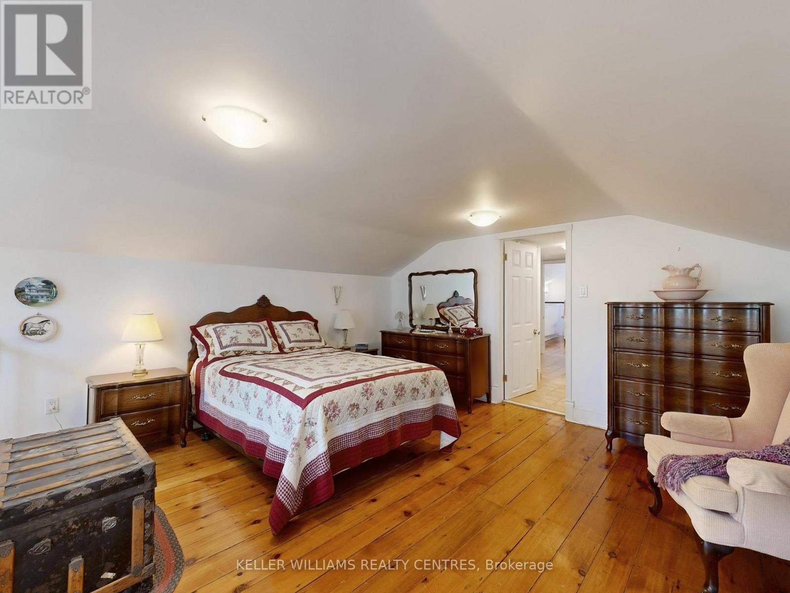 Photo 21 of 14 Colborne Street, Markham ON