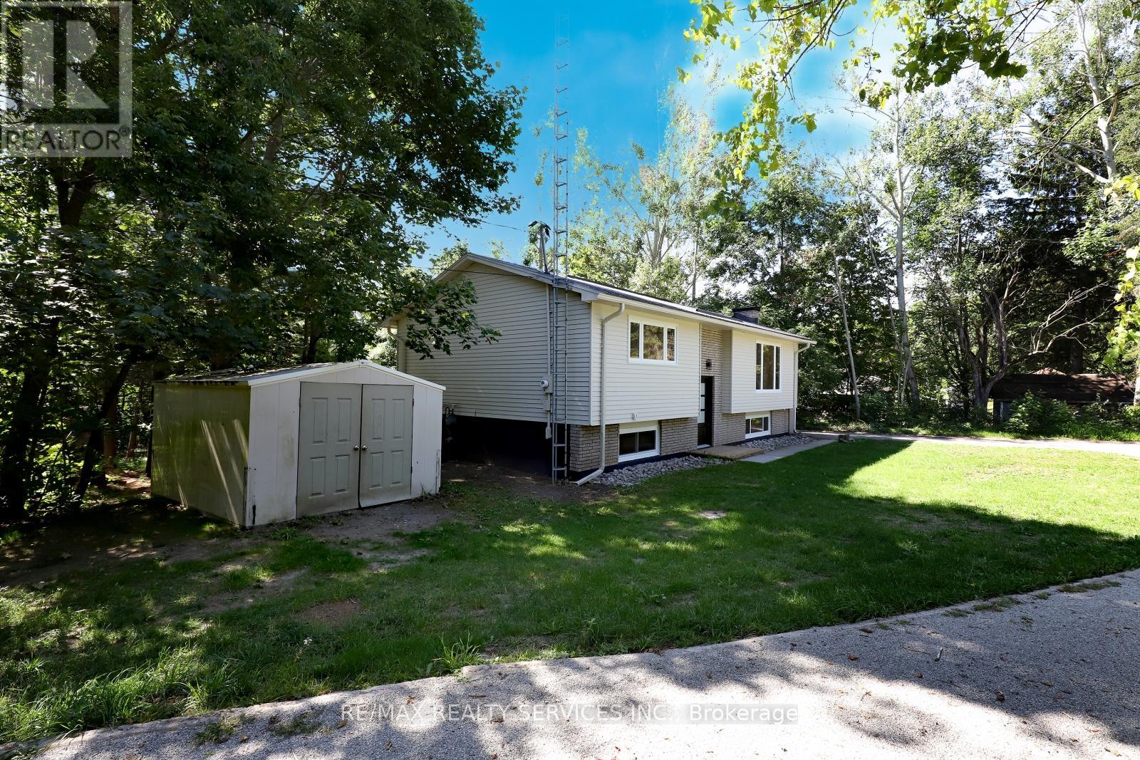 Photo 2 of 8570 Hwy 12, Oromedonte ON