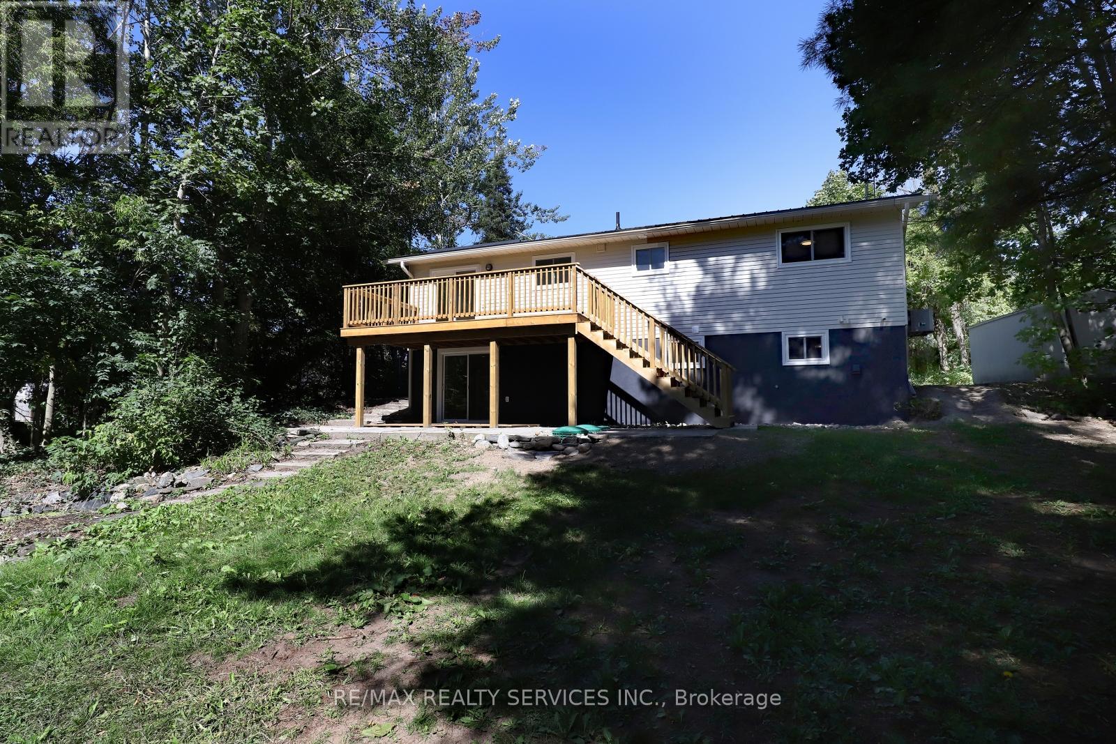 Photo 37 of 8570 Hwy 12, Oromedonte ON