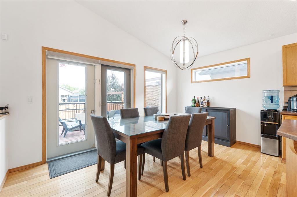 Photo 22 of 102 Lindmere Drive, Winnipeg MB
