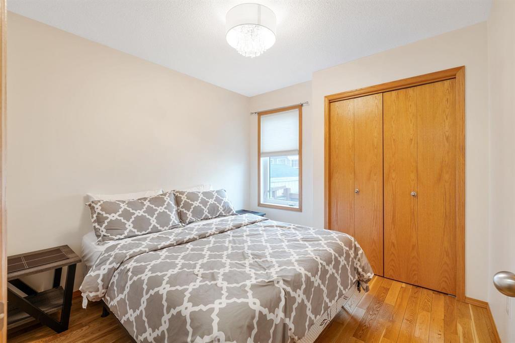Photo 30 of 102 Lindmere Drive, Winnipeg MB