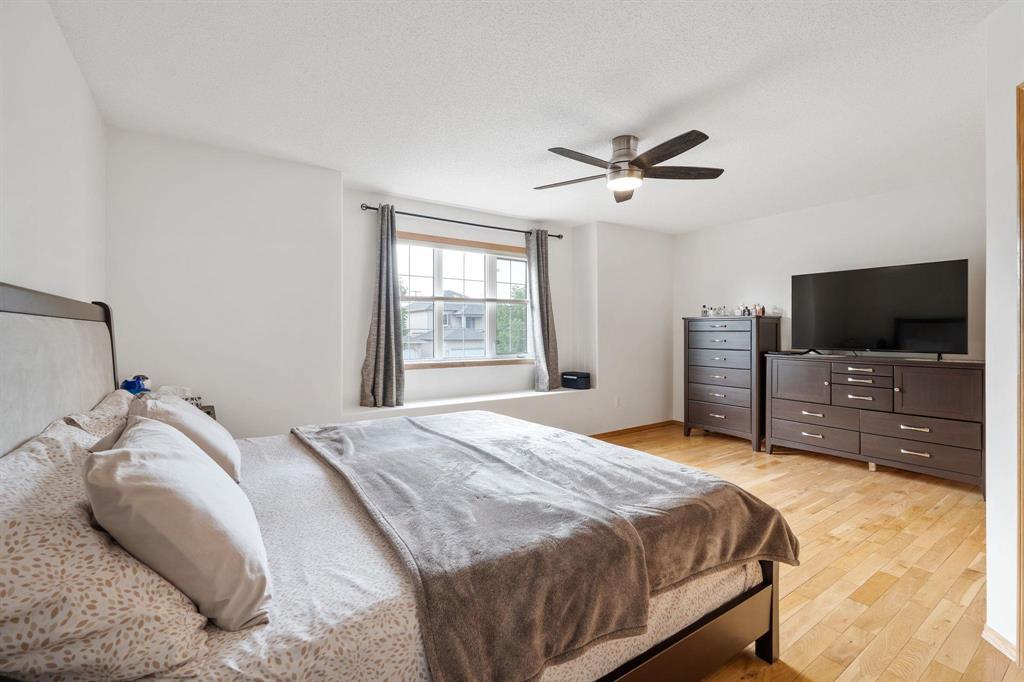 Photo 34 of 102 Lindmere Drive, Winnipeg MB