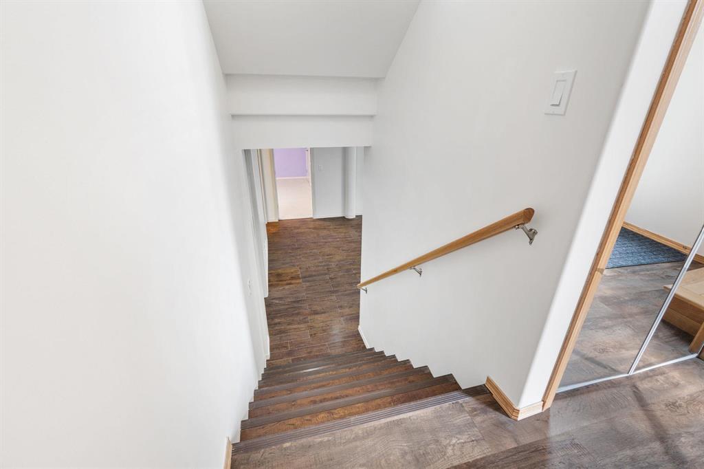 Photo 38 of 102 Lindmere Drive, Winnipeg MB