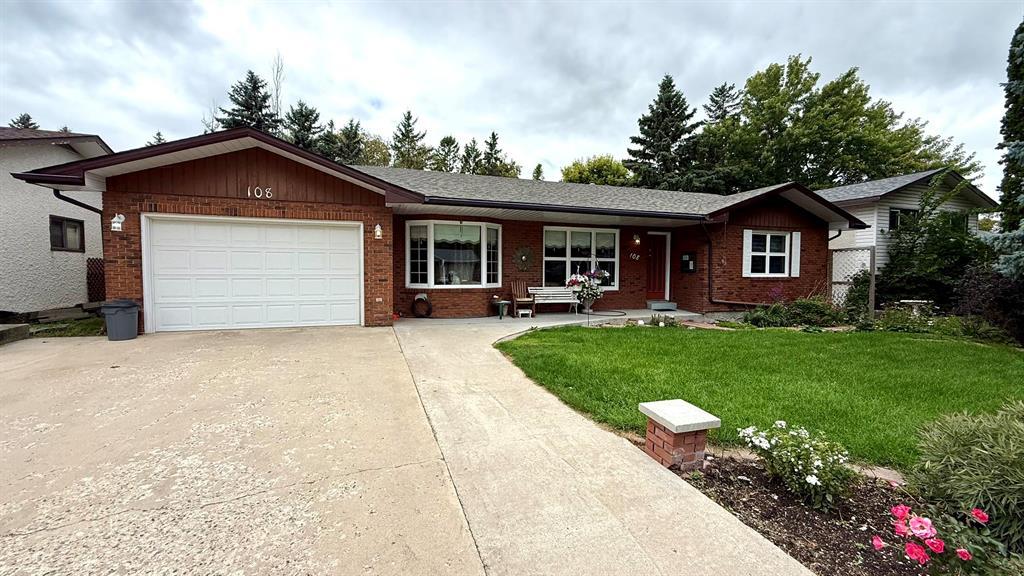 Photo 1 of 108 Greenwood Street, Steinbach MB