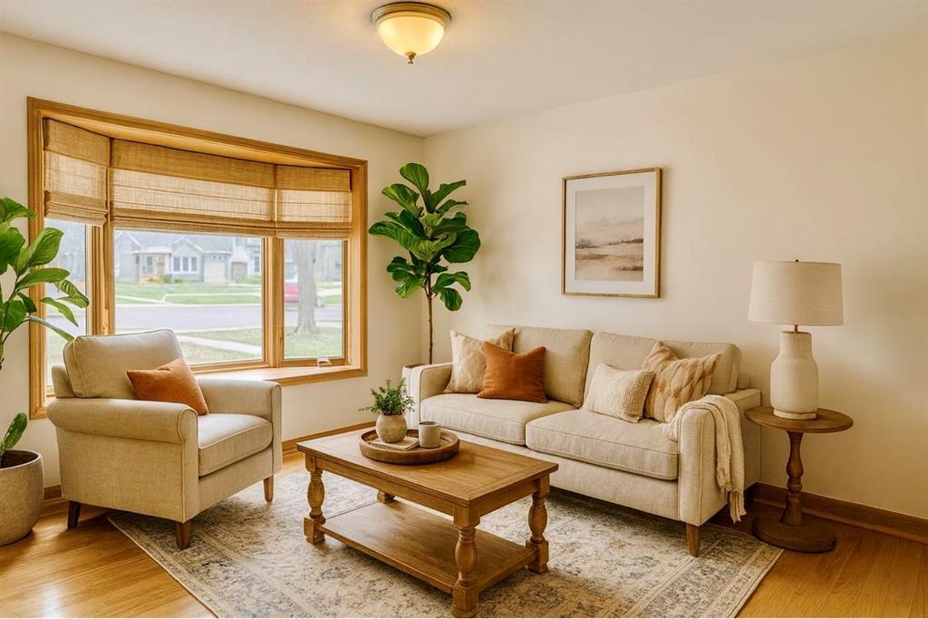 Photo 4 of 108 Greenwood Street, Steinbach MB