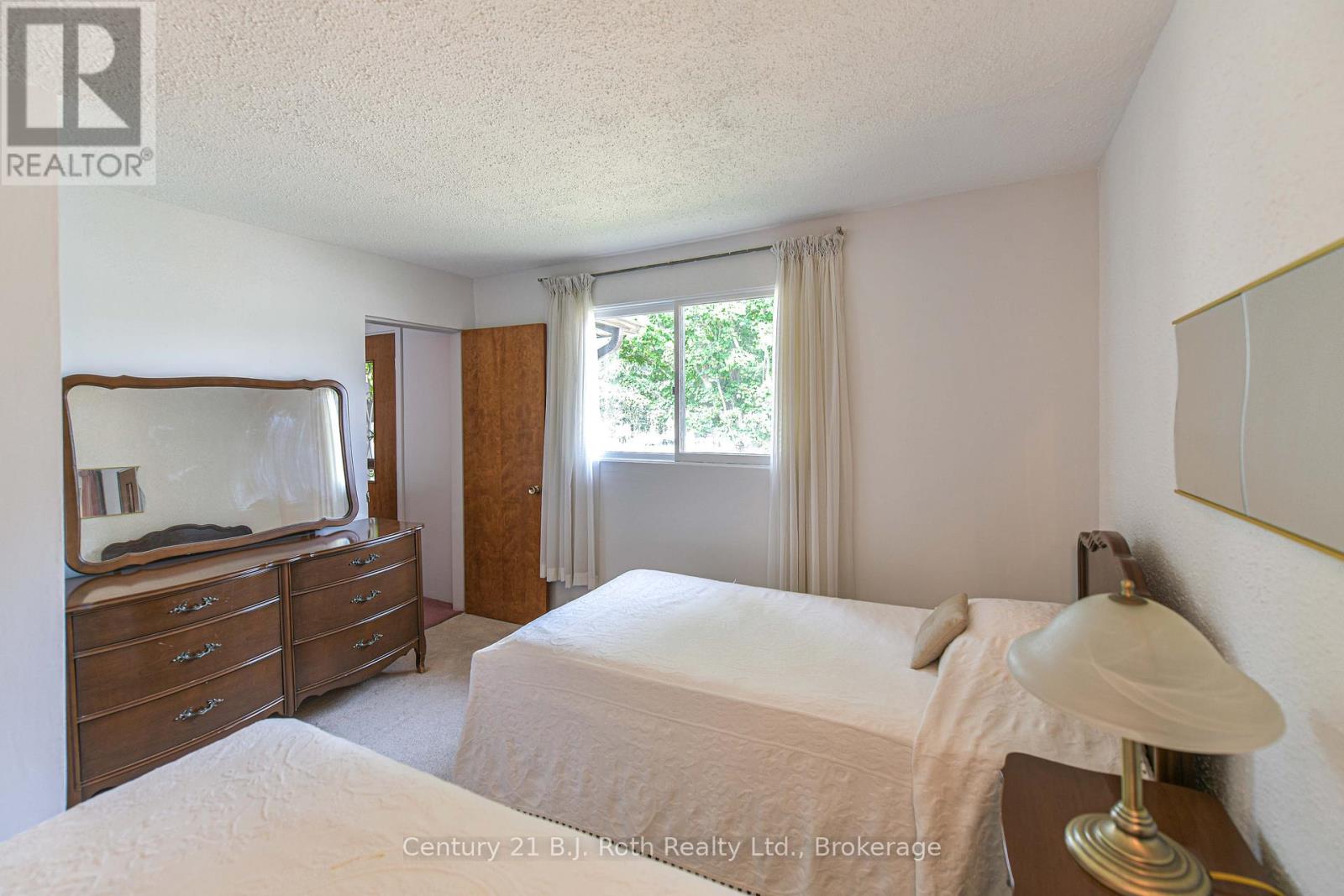 Photo 13 of 535 High Street, Orillia ON