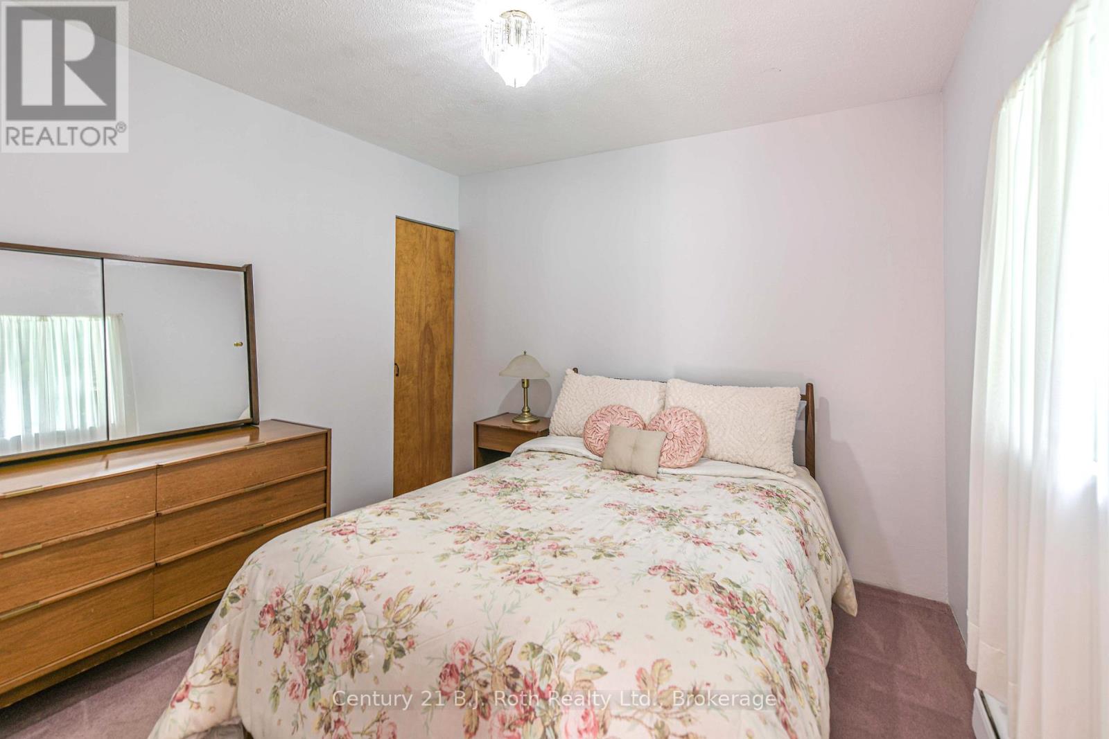 Photo 15 of 535 High Street, Orillia ON