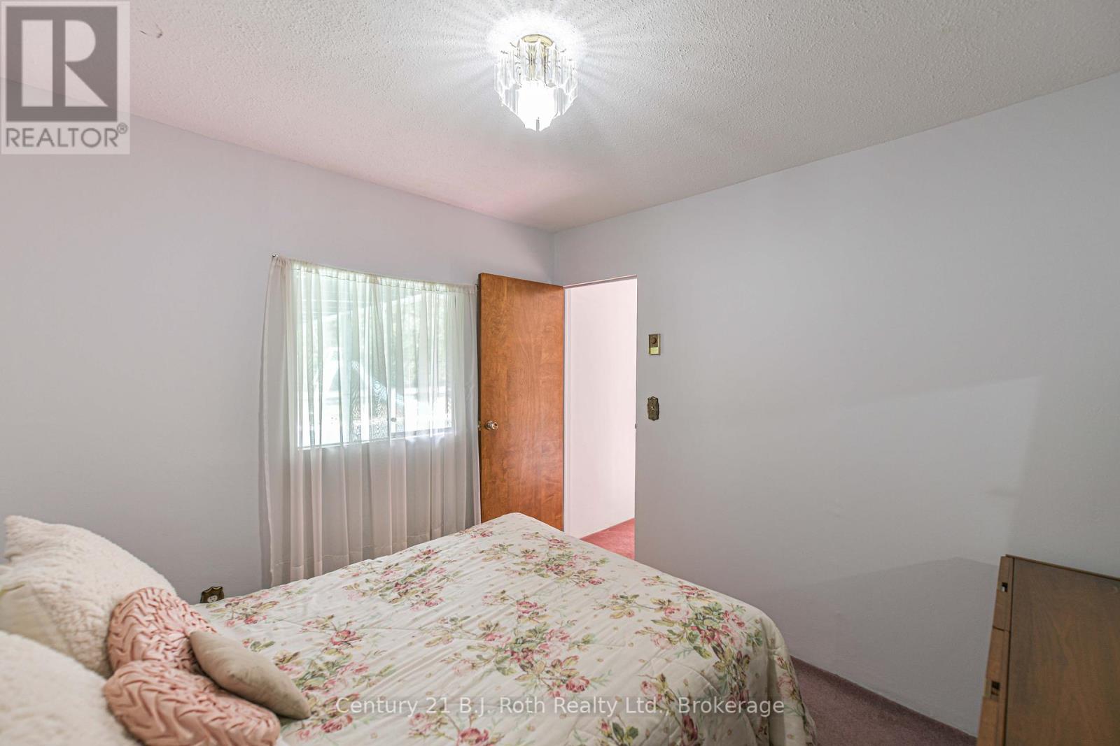 Photo 16 of 535 High Street, Orillia ON