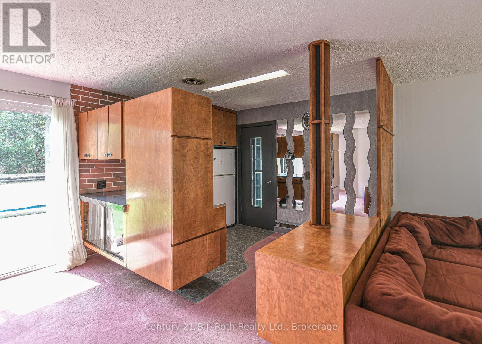 Photo 6 of 535 High Street, Orillia ON