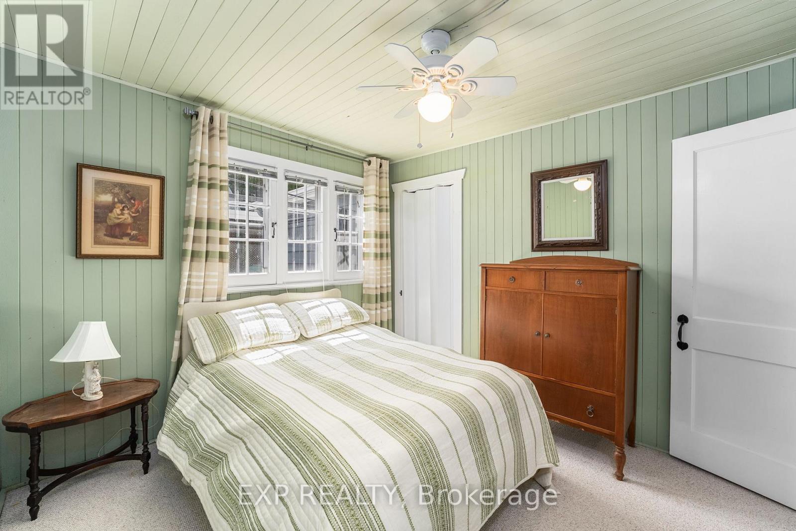 Photo 25 of 45 Westwind Circle, Georgina ON