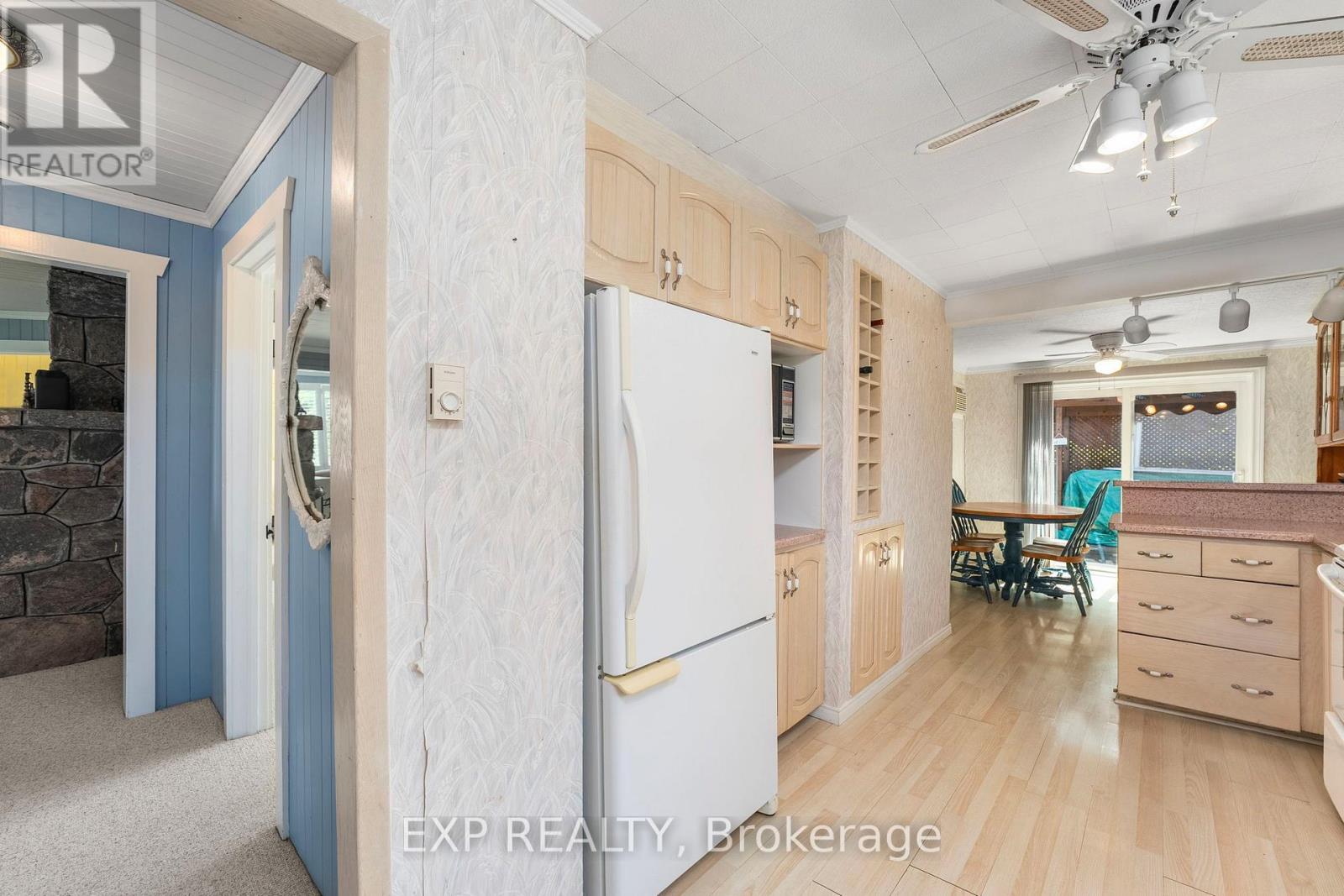 Photo 13 of 45 Westwind Circle, Georgina ON