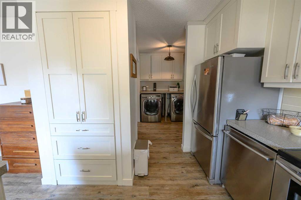 Photo 11 of 8607 99 A Street, Grande Prairie AB