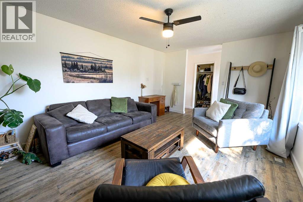 Photo 14 of 8607 99 A Street, Grande Prairie AB