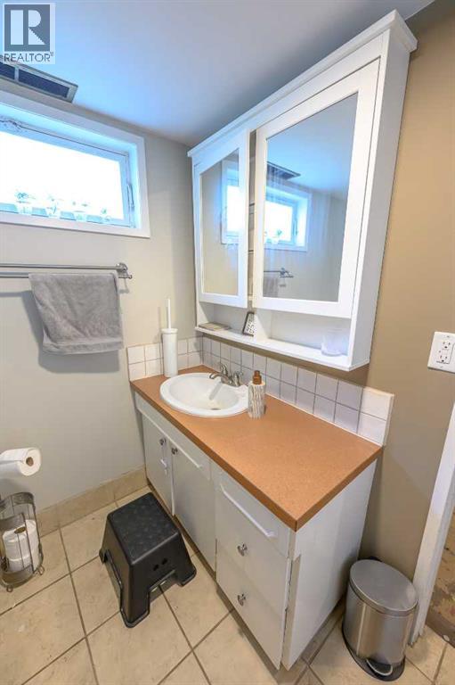 Photo 33 of 8607 99 A Street, Grande Prairie AB