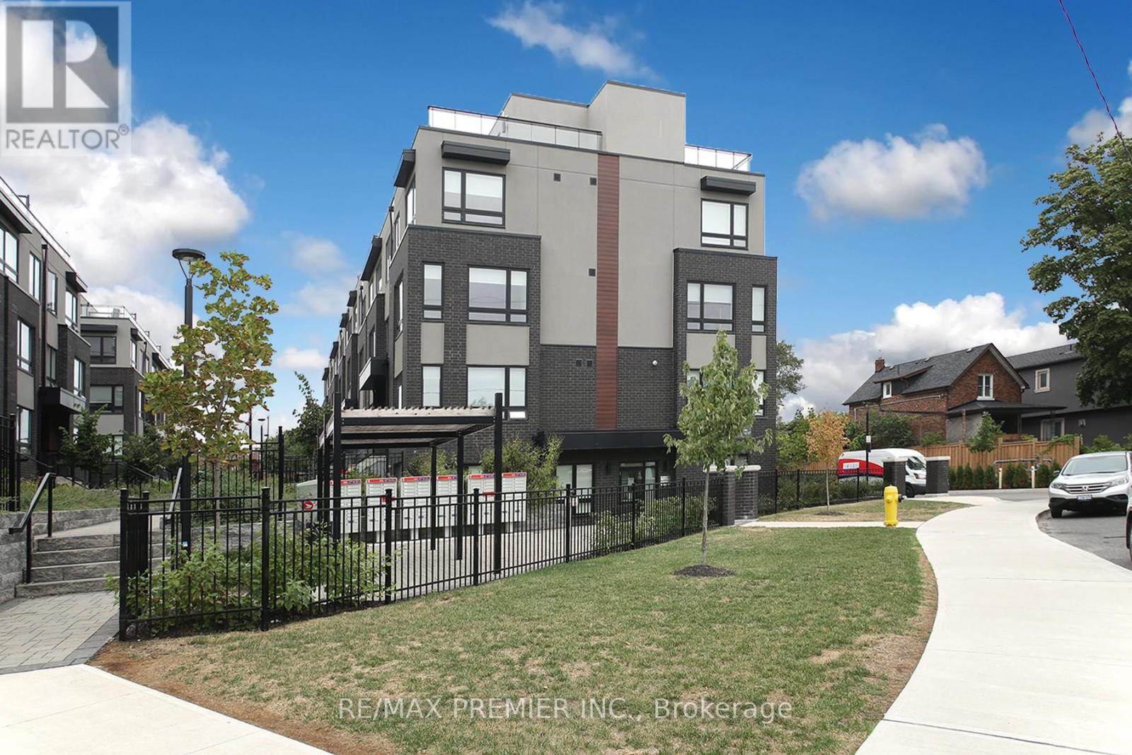 Photo 2 of 312 1100 Briar Hill Avenue, Toronto ON