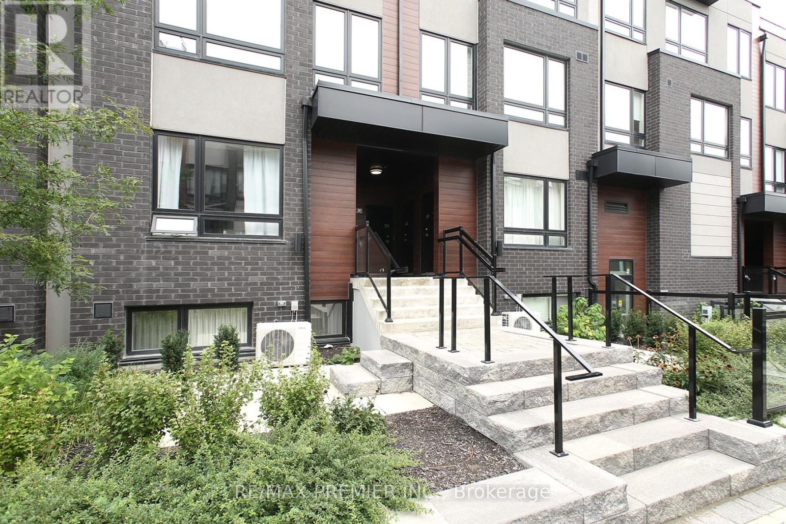 Photo 4 of 312 1100 Briar Hill Avenue, Toronto ON
