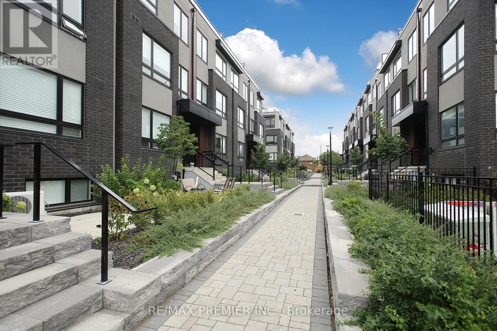 Photo 5 of 312 1100 Briar Hill Avenue, Toronto ON