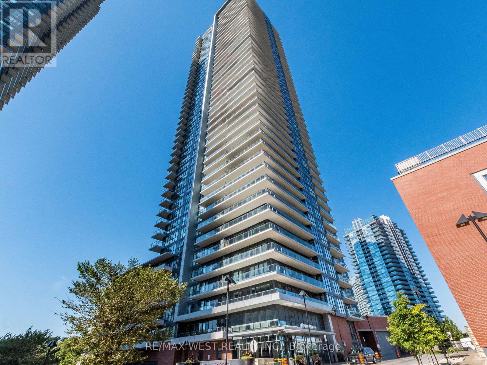 Photo 1 of 602 10 Park Lawn Road, Toronto ON