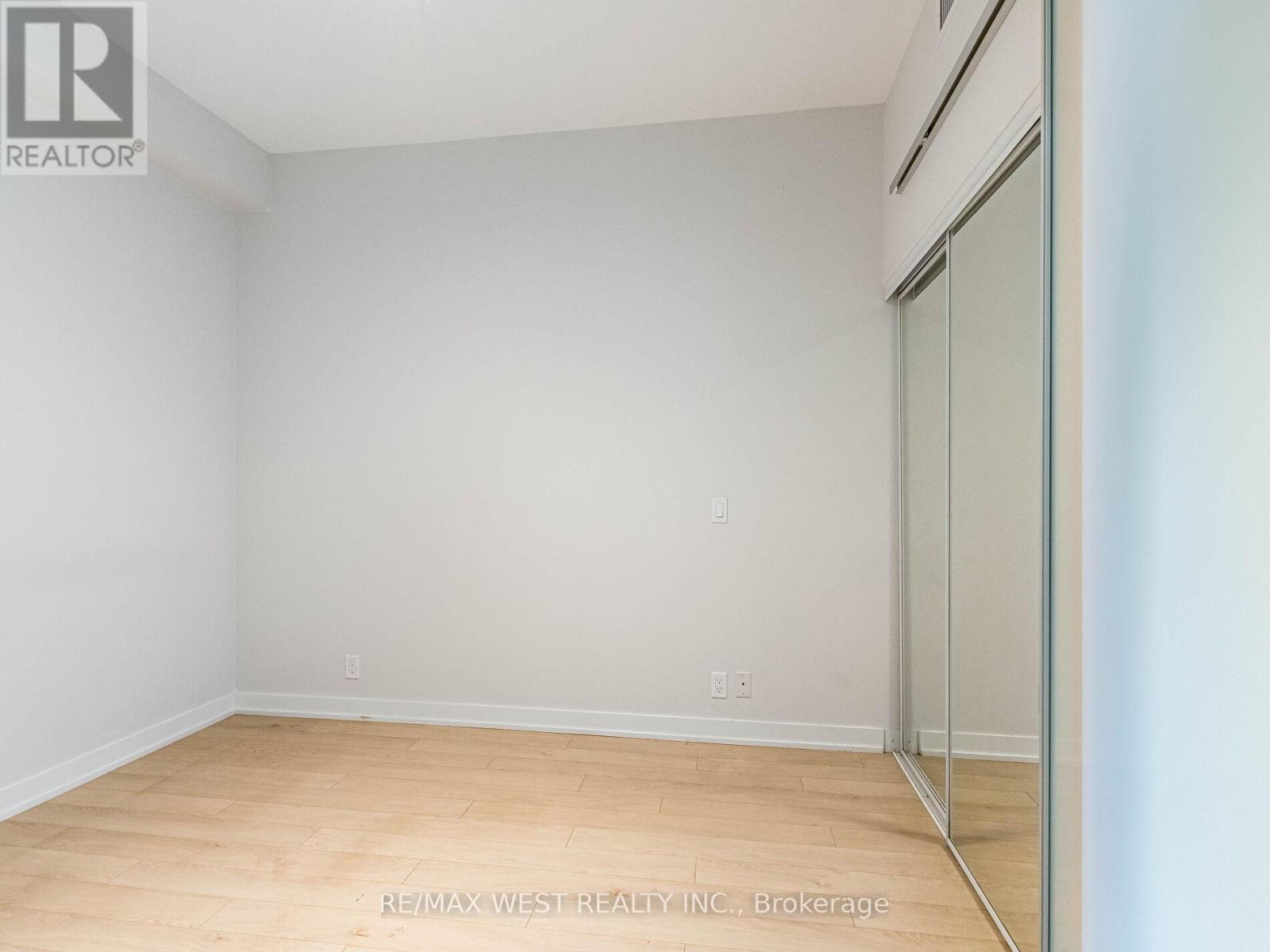 Photo 16 of 602 10 Park Lawn Road, Toronto ON