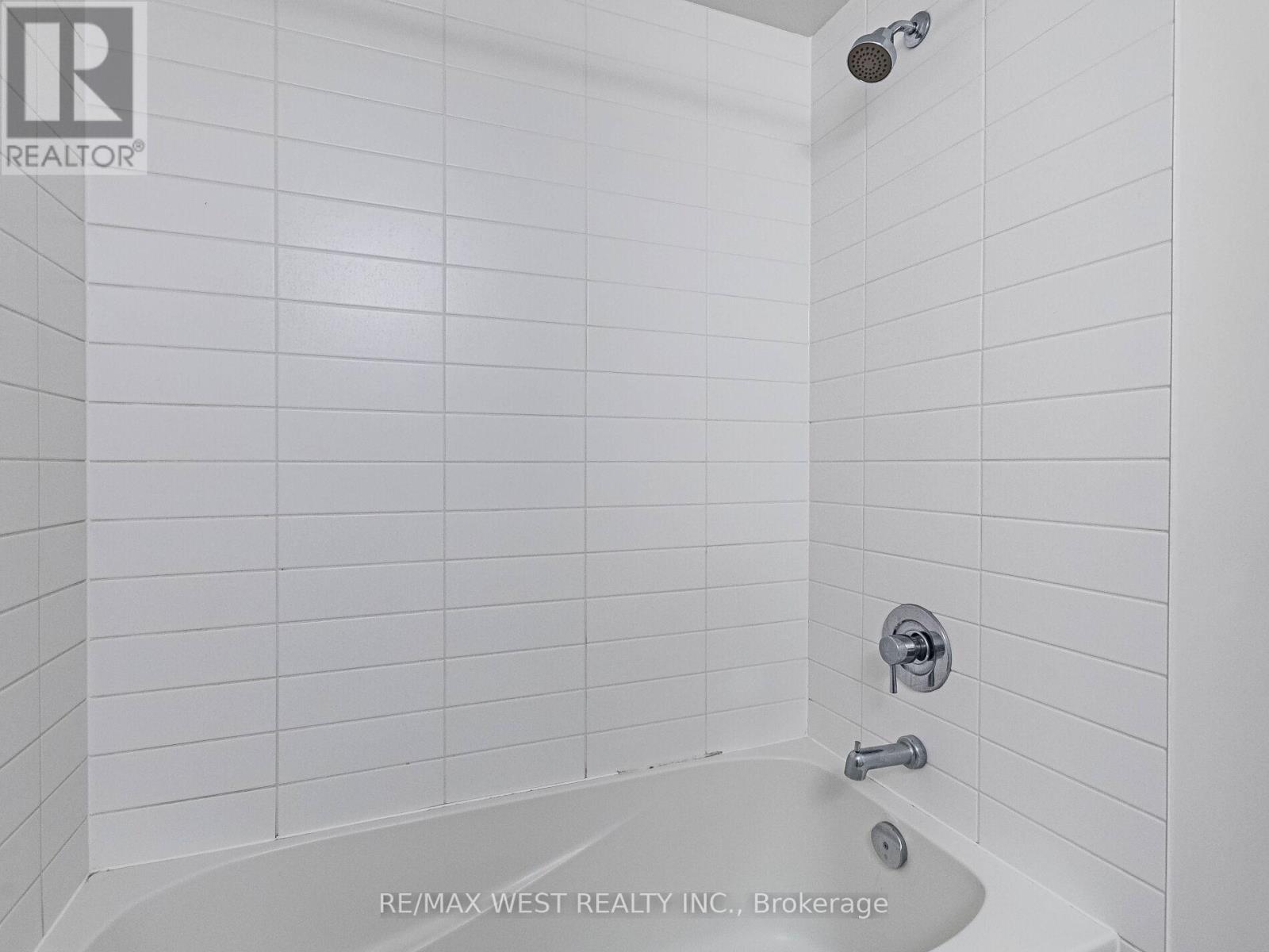 Photo 21 of 602 10 Park Lawn Road, Toronto ON