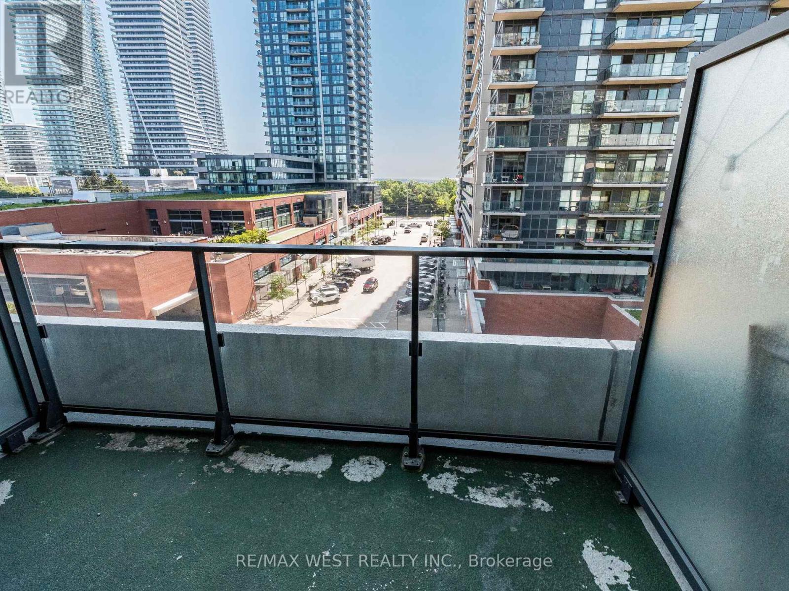 Photo 24 of 602 10 Park Lawn Road, Toronto ON