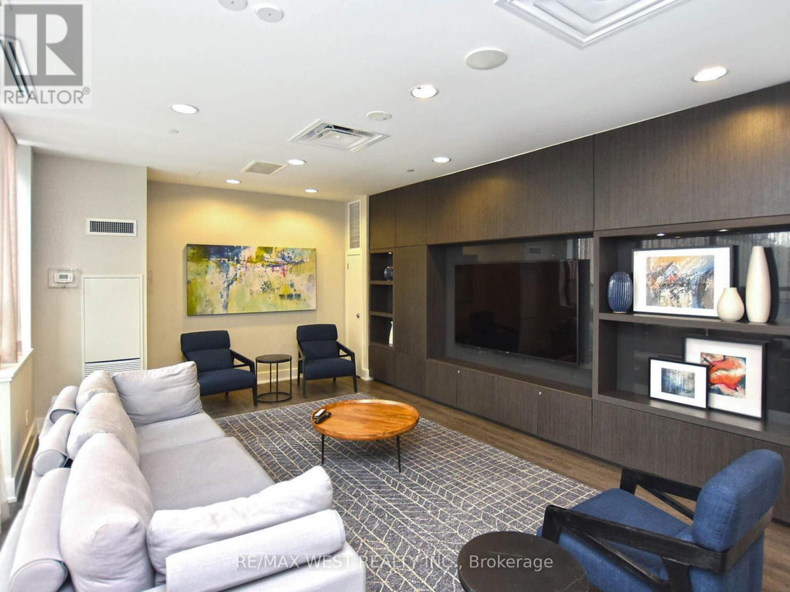Photo 33 of 602 10 Park Lawn Road, Toronto ON