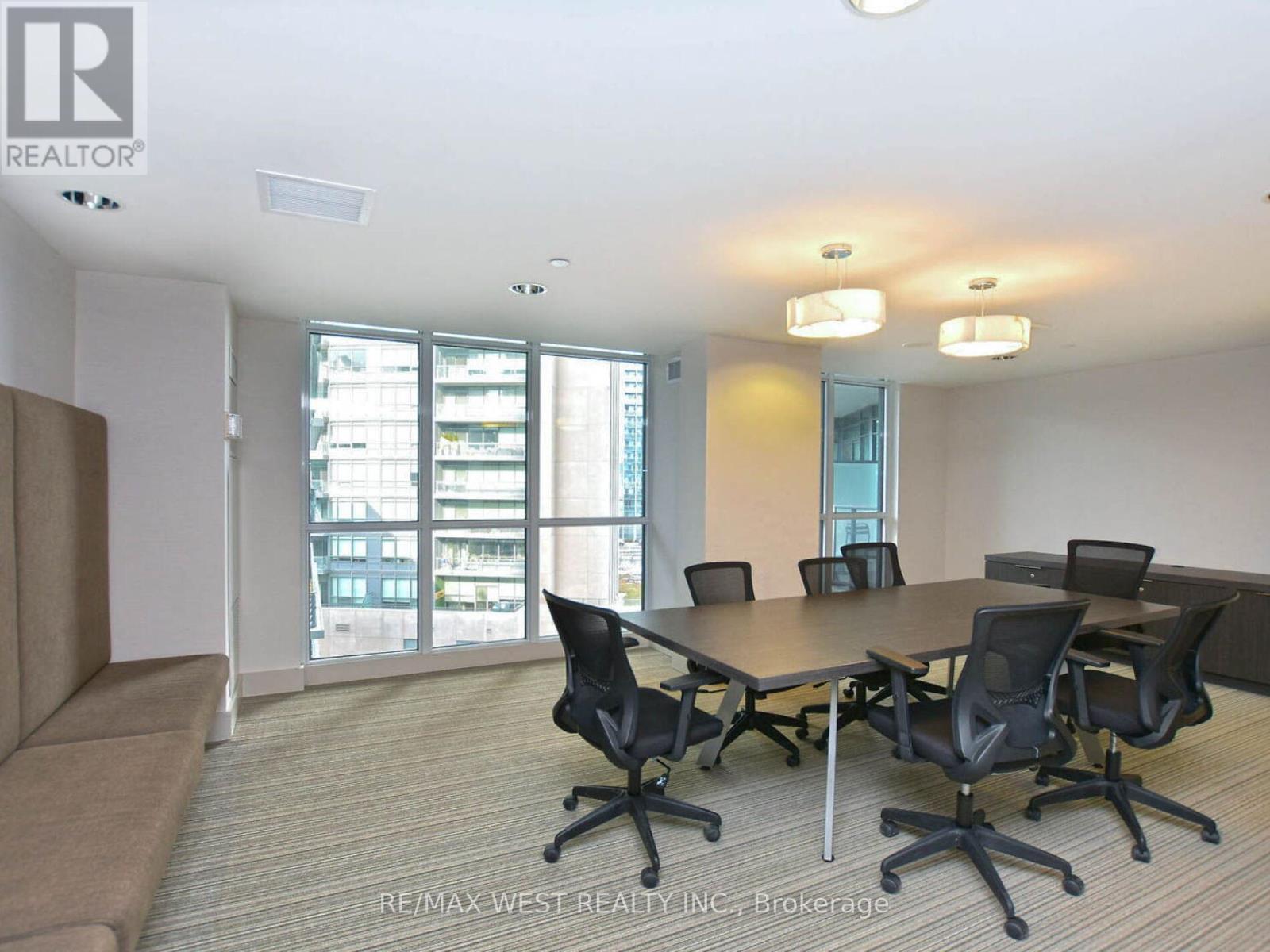 Photo 36 of 602 10 Park Lawn Road, Toronto ON
