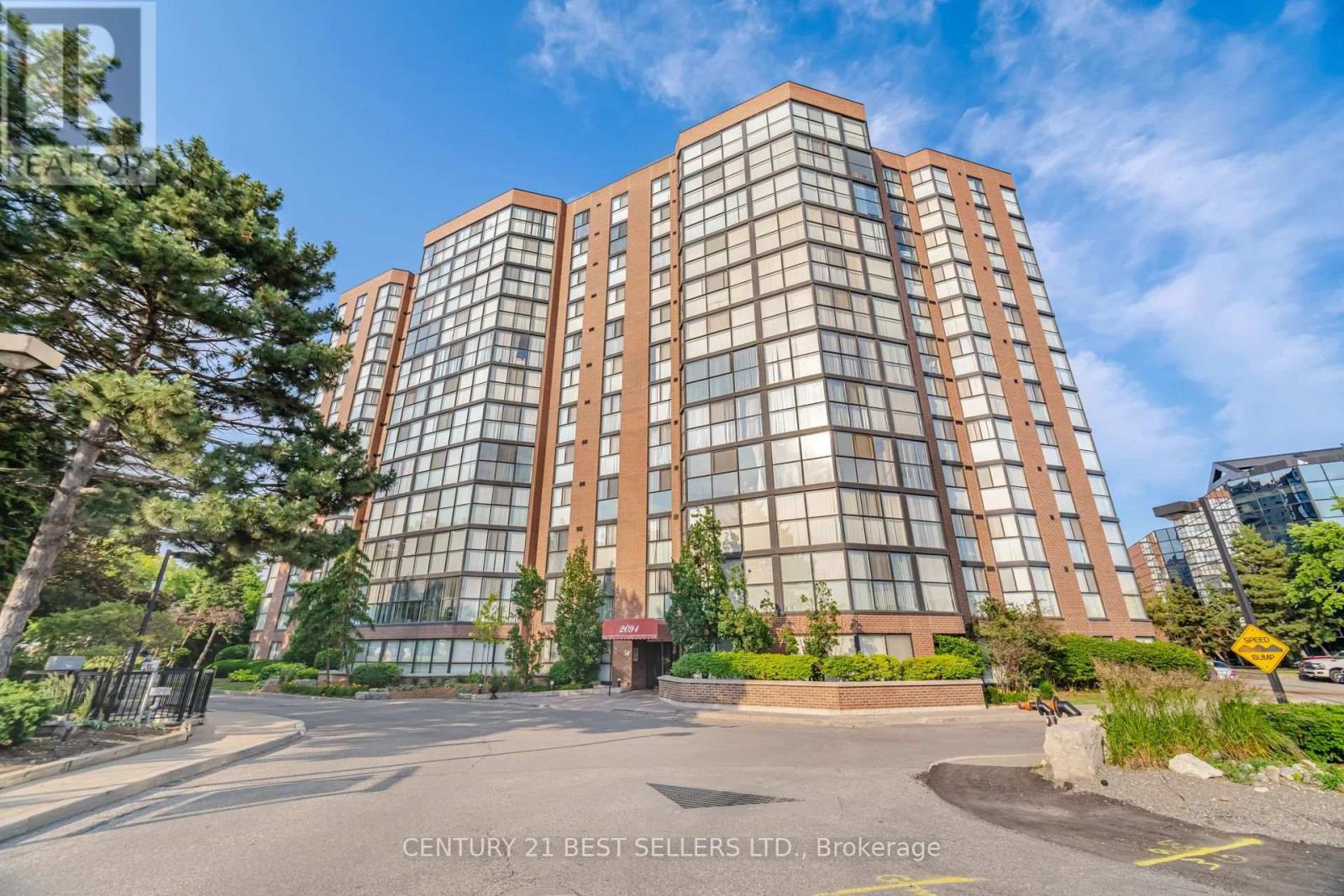 Photo 1 of 1107 2091 Hurontario Street, Mississauga ON