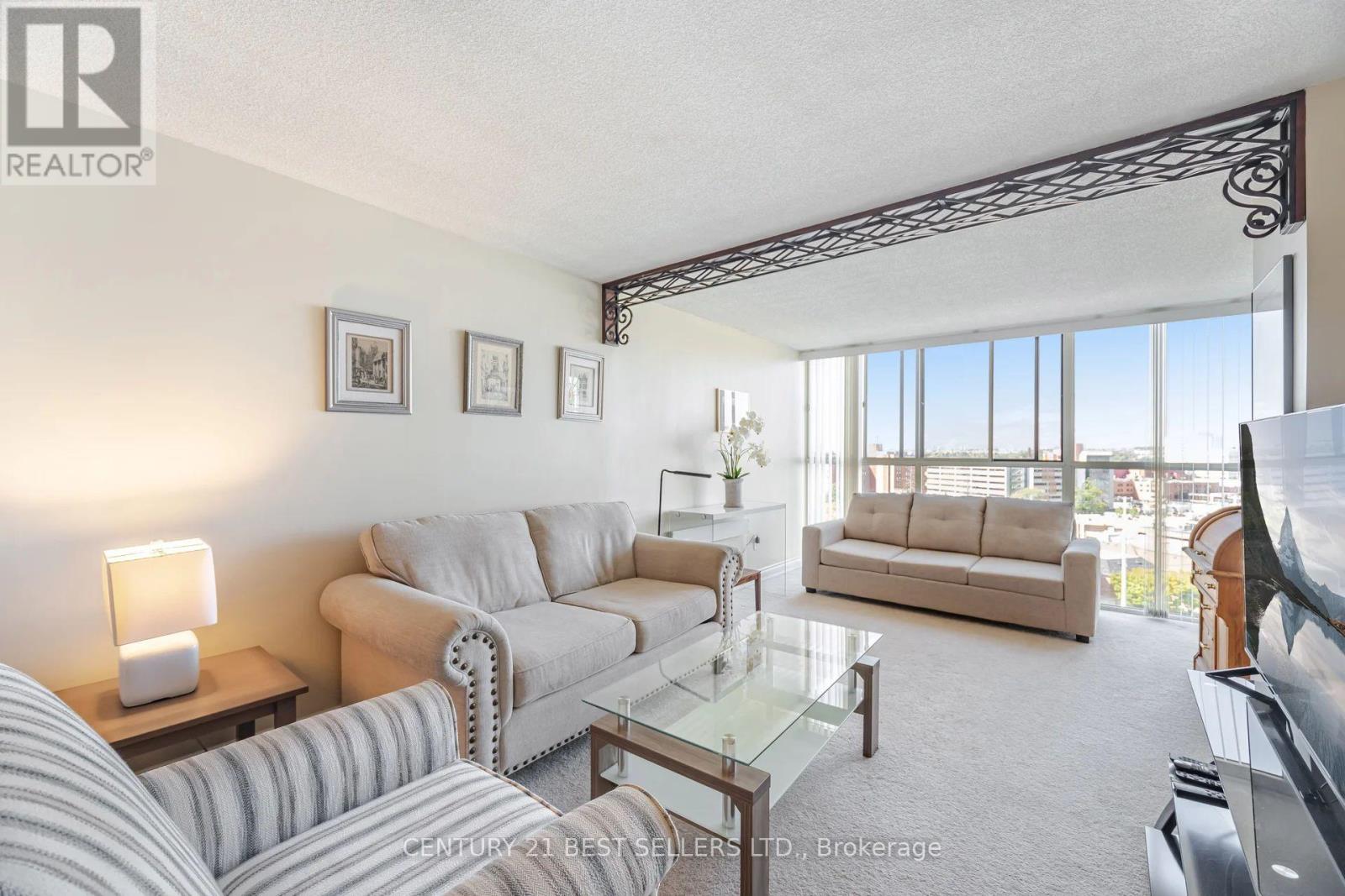 Photo 13 of 1107 2091 Hurontario Street, Mississauga ON