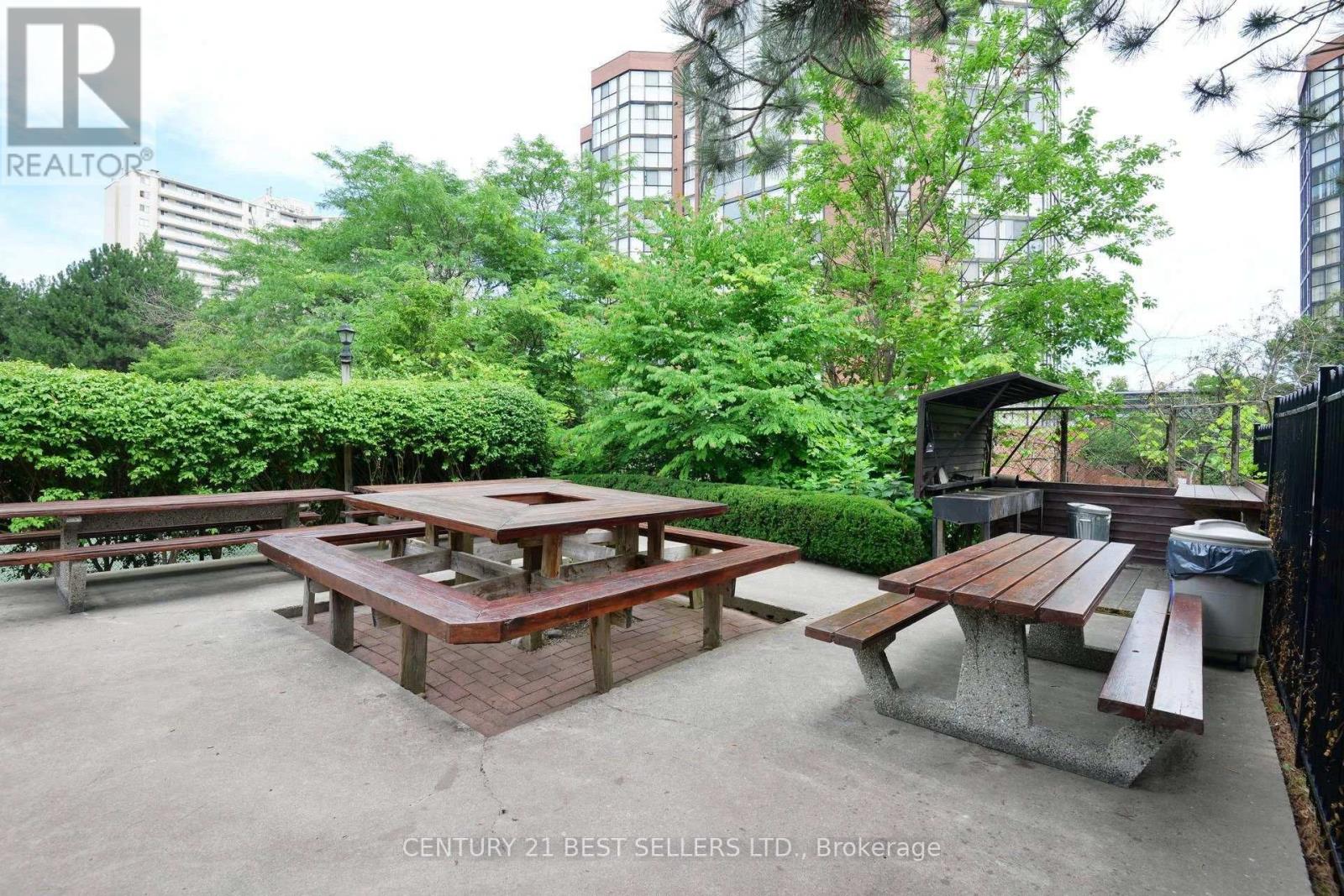 Photo 40 of 1107 2091 Hurontario Street, Mississauga ON