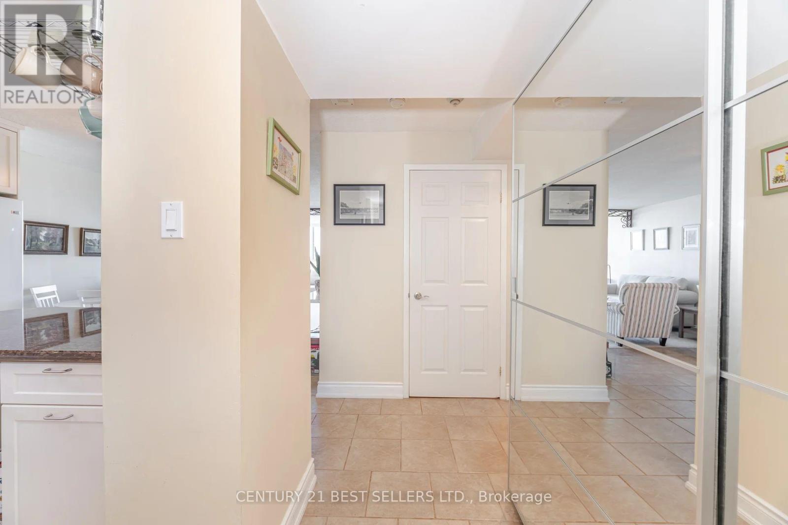 Photo 7 of 1107 2091 Hurontario Street, Mississauga ON