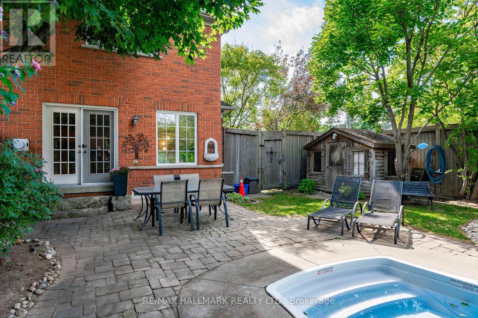 Photo 40 of 3288 Equestrian Crescent, Mississauga ON