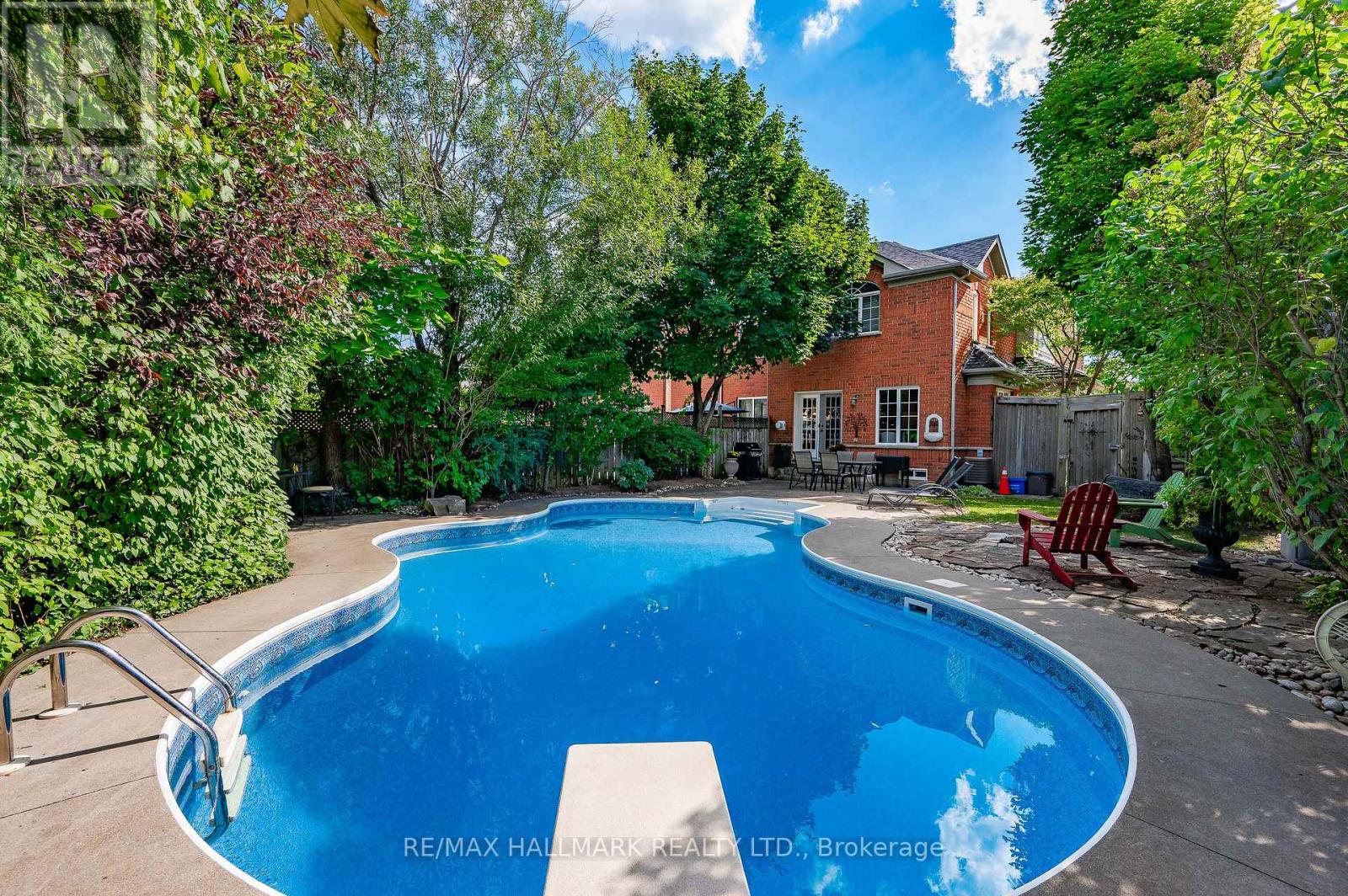 Photo 43 of 3288 Equestrian Crescent, Mississauga ON