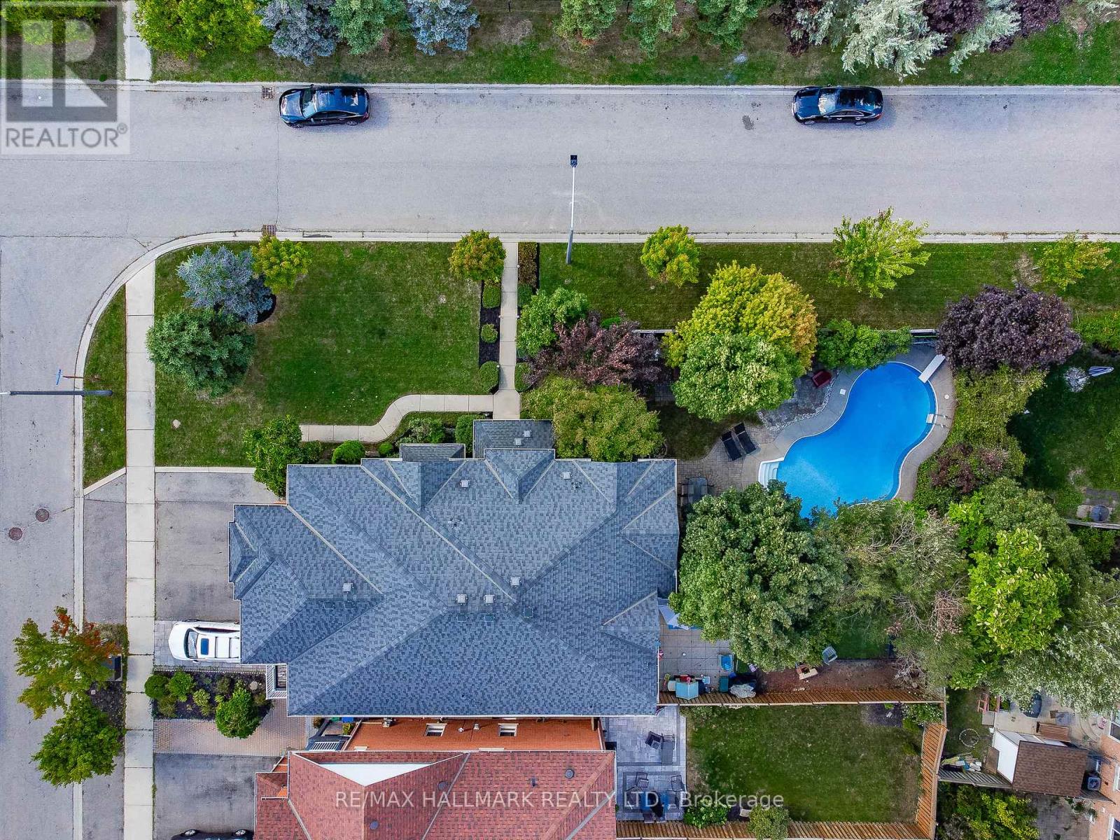 Photo 47 of 3288 Equestrian Crescent, Mississauga ON