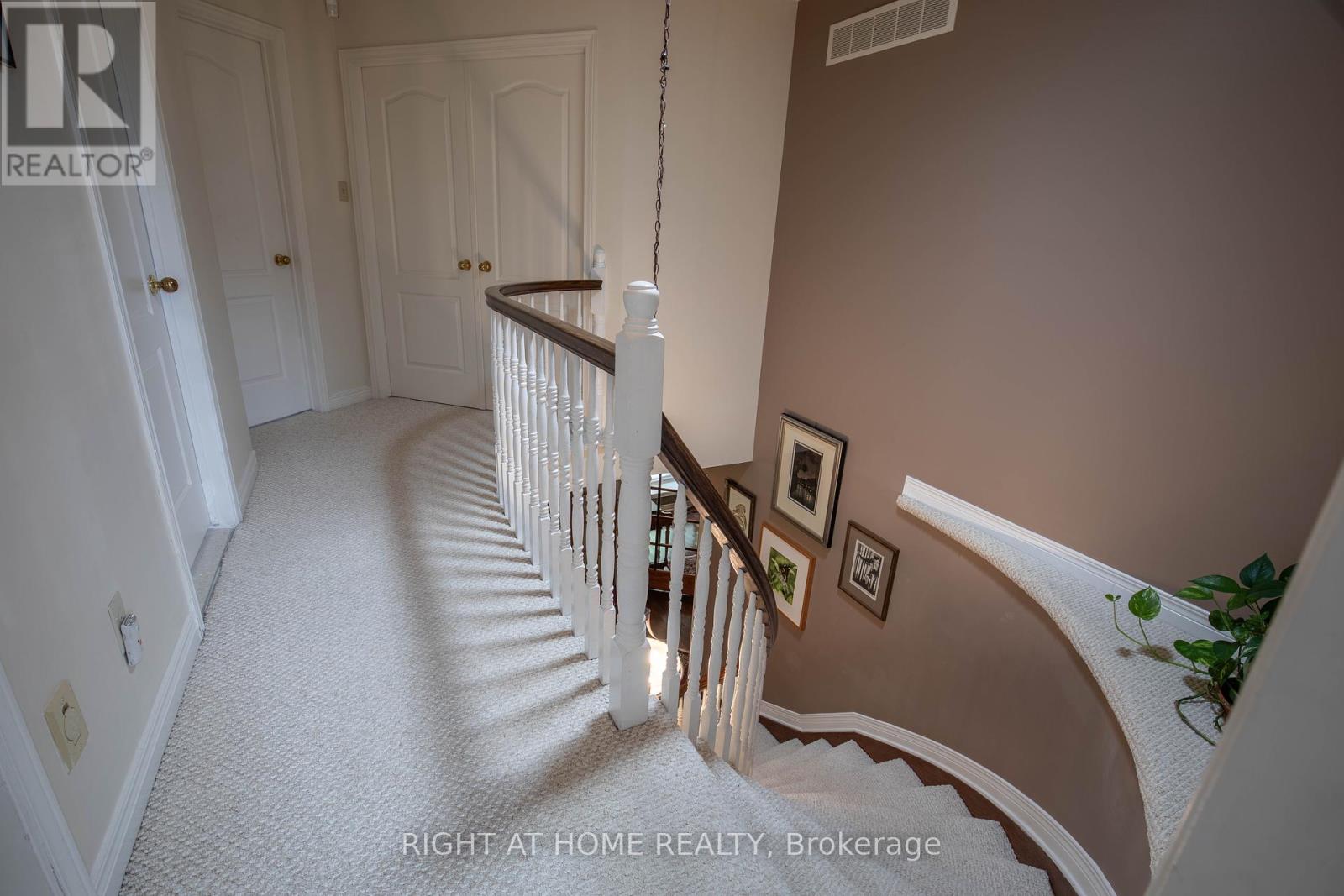 Photo 19 of 21 Hime Crescent, Ottawa ON