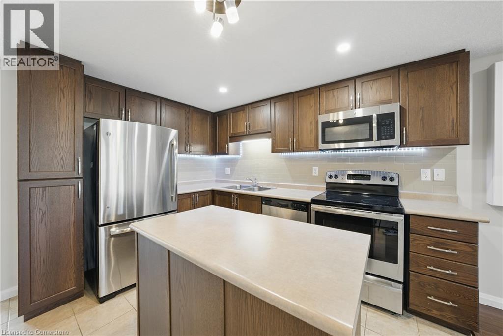 Photo 11 of 31 Sienna Street Unit A, Kitchener ON