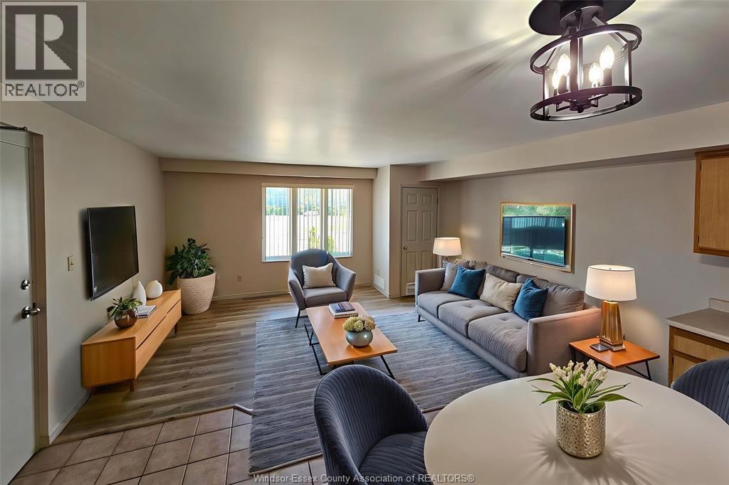 Photo 3 of 2975 Walker, Windsor ON