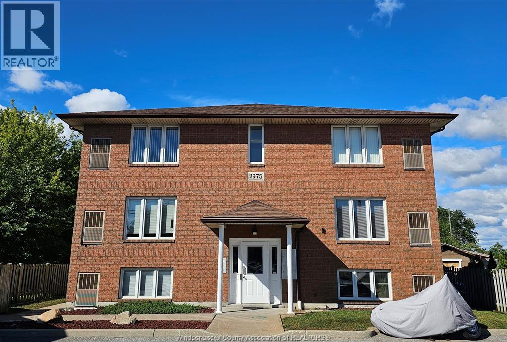 Photo 1 of 2975 Walker, Windsor ON