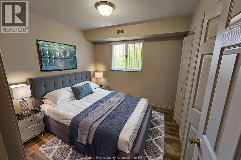 Photo 10 of 2975 Walker, Windsor ON