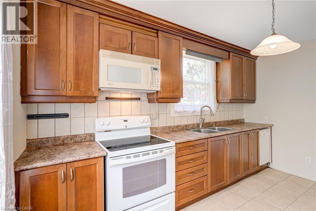 Photo 14 of 97 Park Row N, Hamilton ON