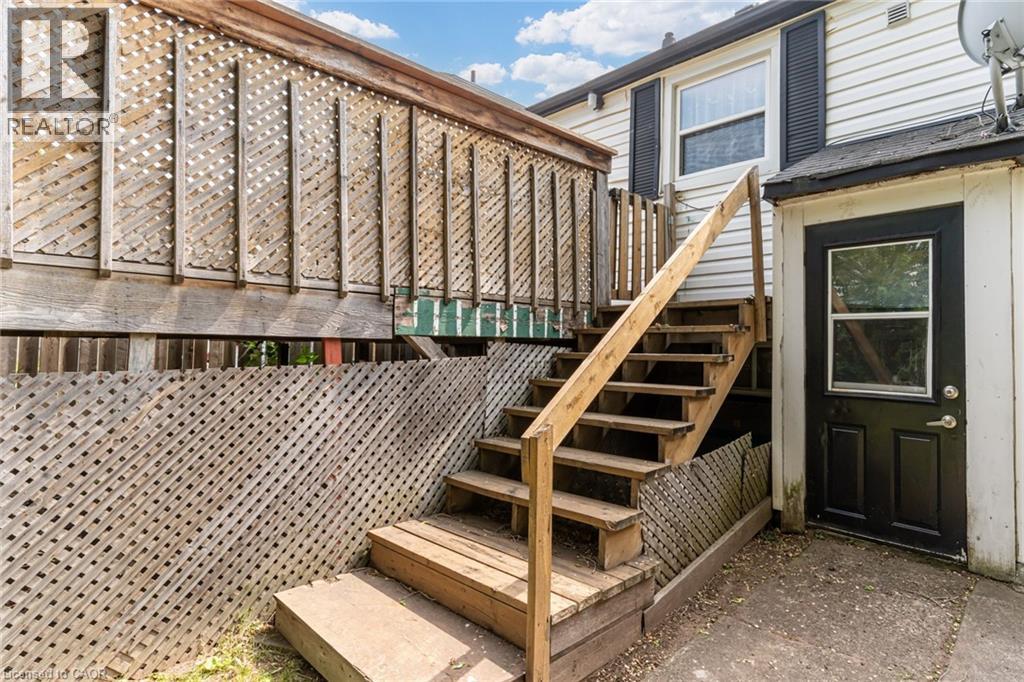 Photo 32 of 97 Park Row N, Hamilton ON