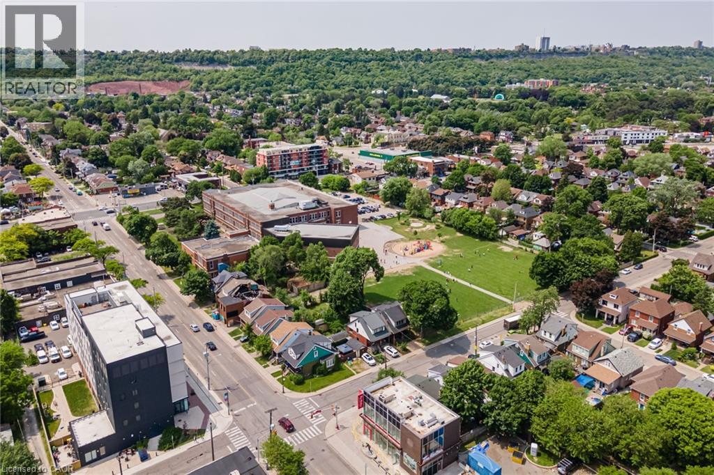 Photo 40 of 97 Park Row N, Hamilton ON