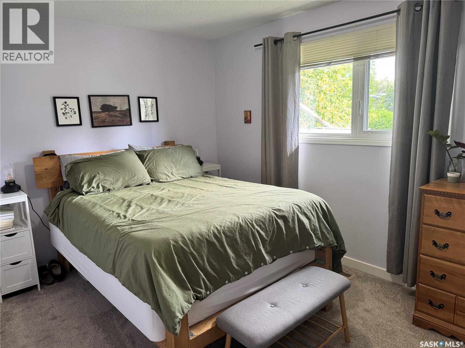 Photo 14 of 233 Assiniboine Drive, Saskatoon SK