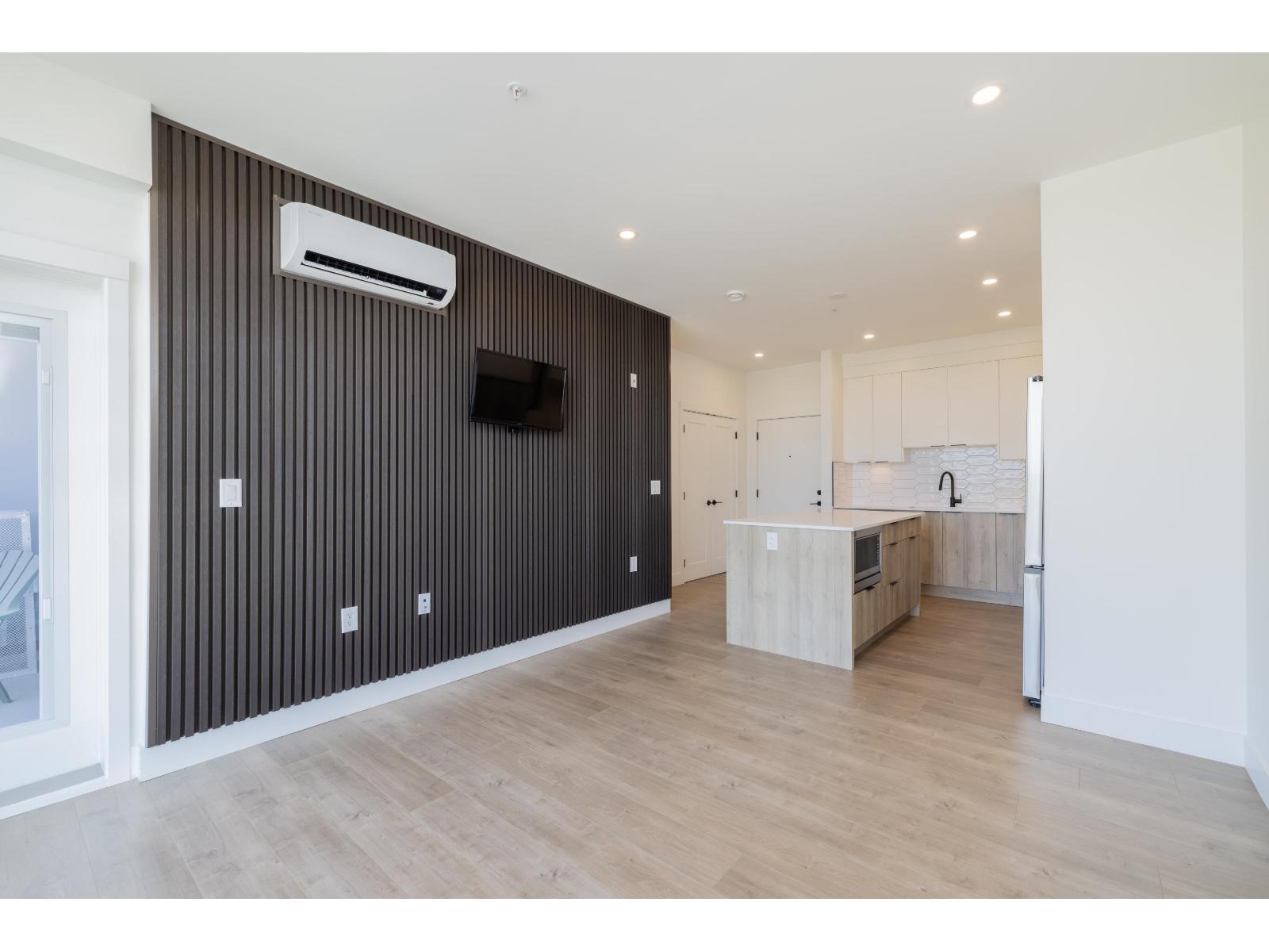 Photo 12 of 407 20614 80 Avenue, Langley BC