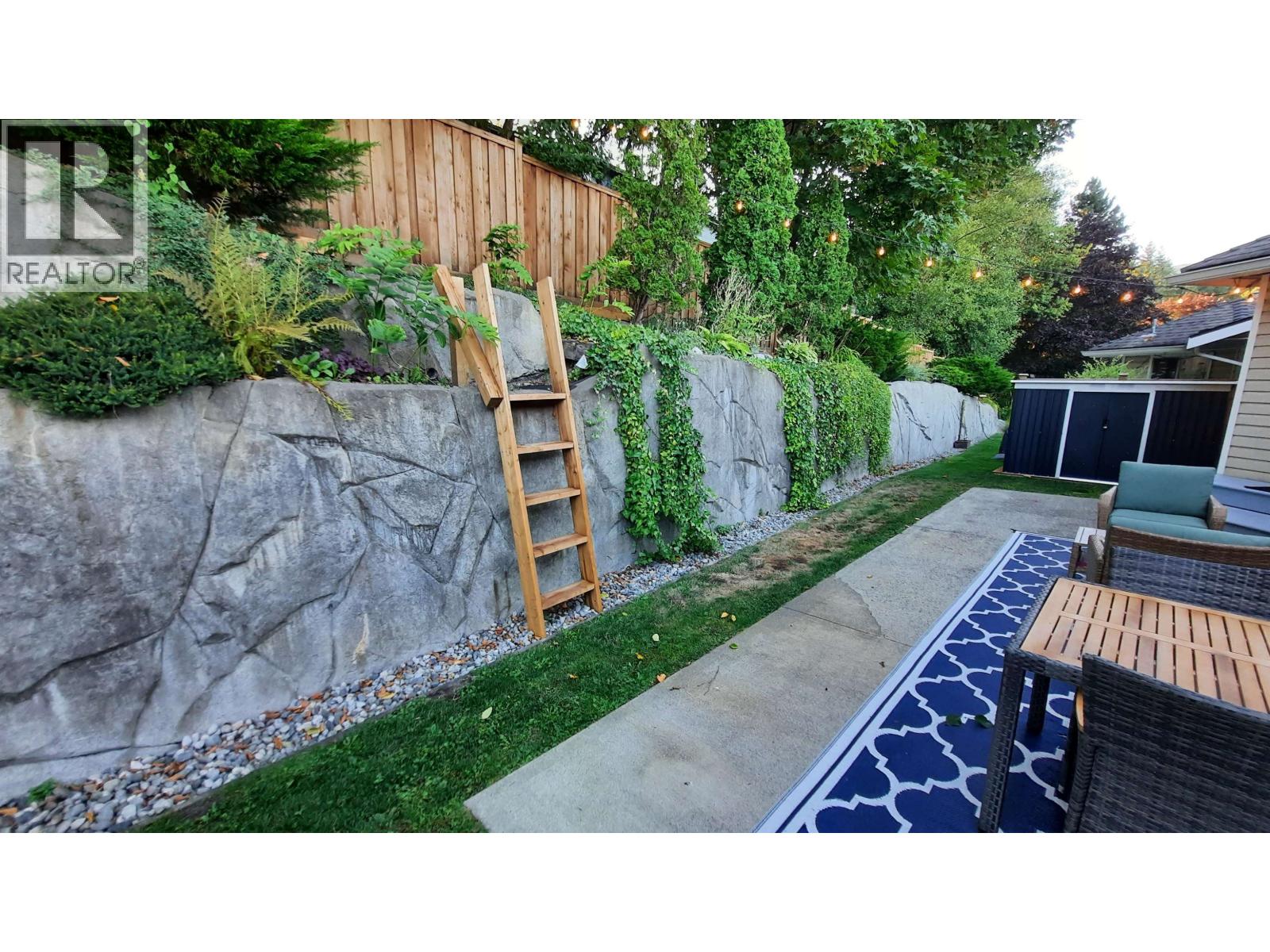 Photo 8 of 41 1190 Falcon Drive, Coquitlam BC